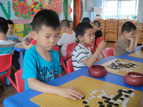 标题：潍城幼儿园 阅读次数：1041